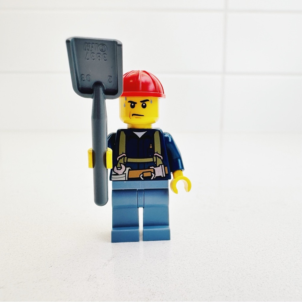 LEGO - Minifig - City - Construction Worker - Shirt with Harness and Wrench